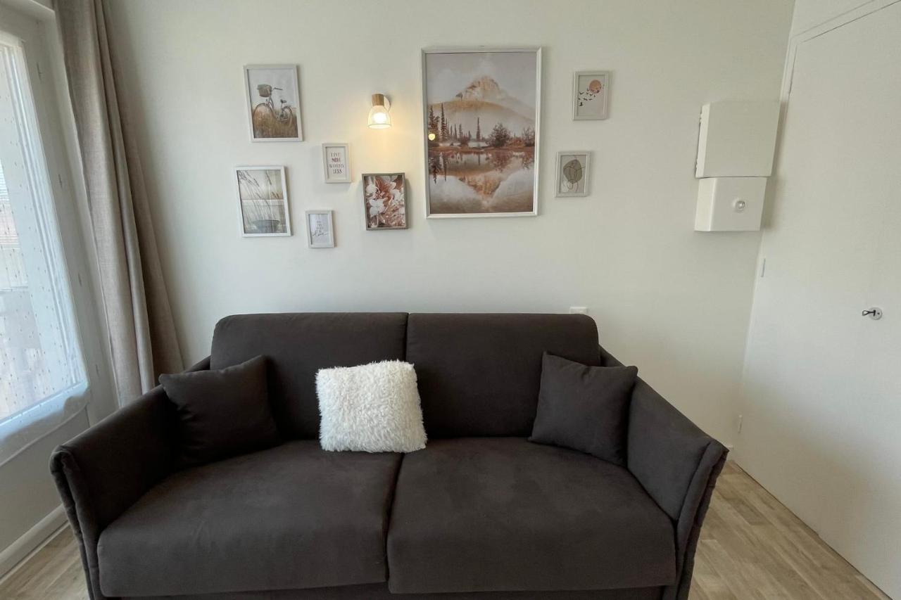Le Bout Du Lac Studio Renove Avec Balcon Et Vue Sur La Montagne 안시 외부 사진